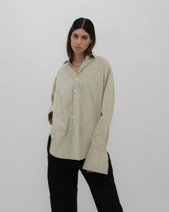 The Oversized Shirt Sand_abbildung_model_bildnr0