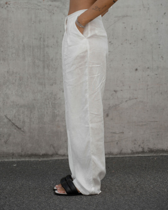 The Linen Pants White_abbildung_model_bildnr4