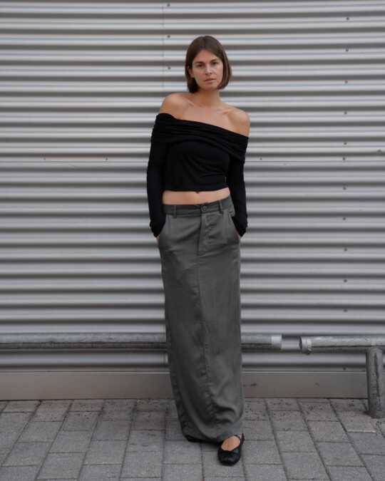 The Maxi Skirt Green Grey_abbildung_model_bildnr0