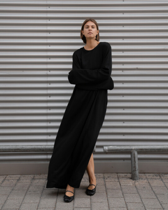 The Maxi Dress Black_abbildung_model_bildnr0